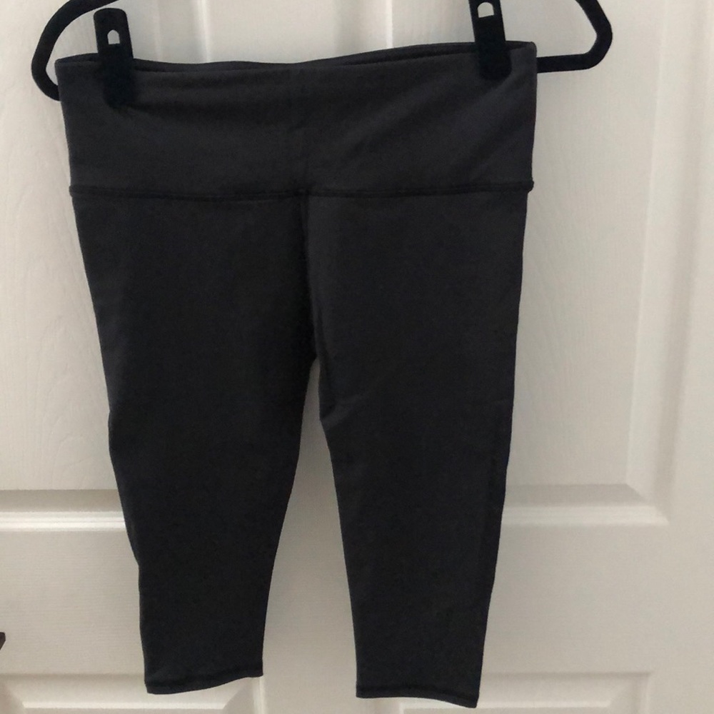 Black Lululemon tights